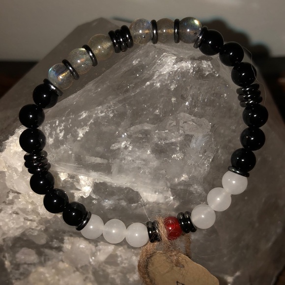 “Empath Protection” Crystal bracelet - Picture 6 of 7